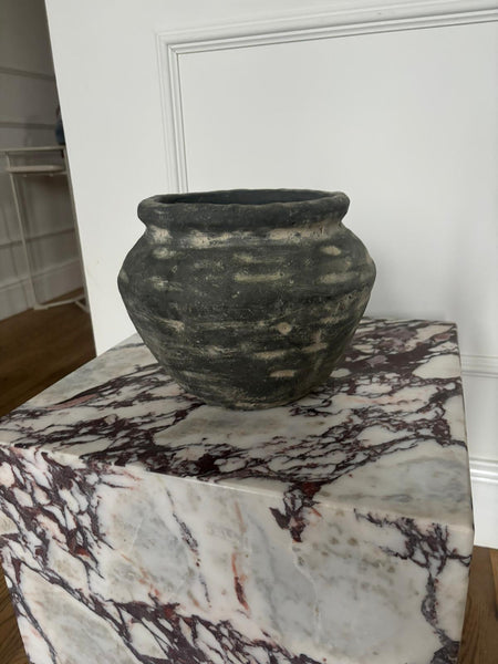 Thea Stone Pot – Sturdy and Stylish Decor for Neutral Lovers