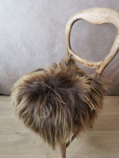 Brown A beautiful genuine premium icelandic sheepskin chair cover