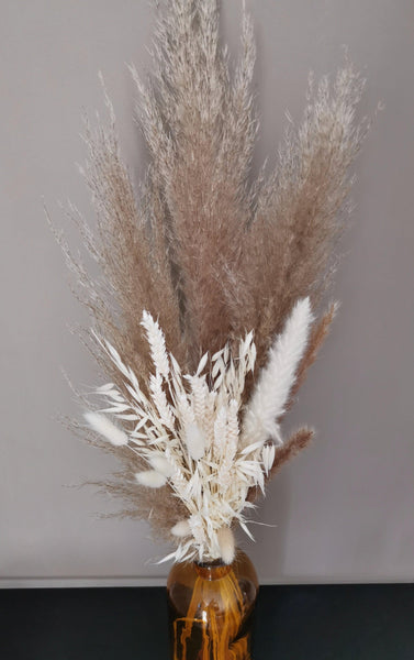 THE WHITES Small mixed dried pampas grass bouquet